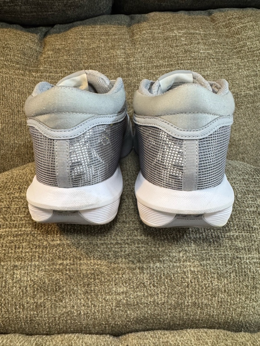 Nike LeBron Witness 8 TB in the Wolf Grey size 9.5 - Picture 9 of 11